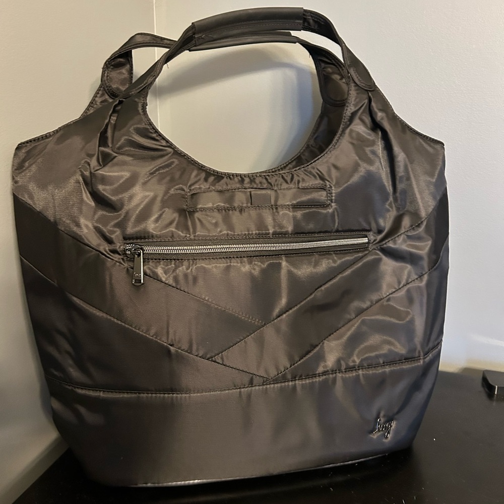 Lug Gondola Black w/ swallows lining